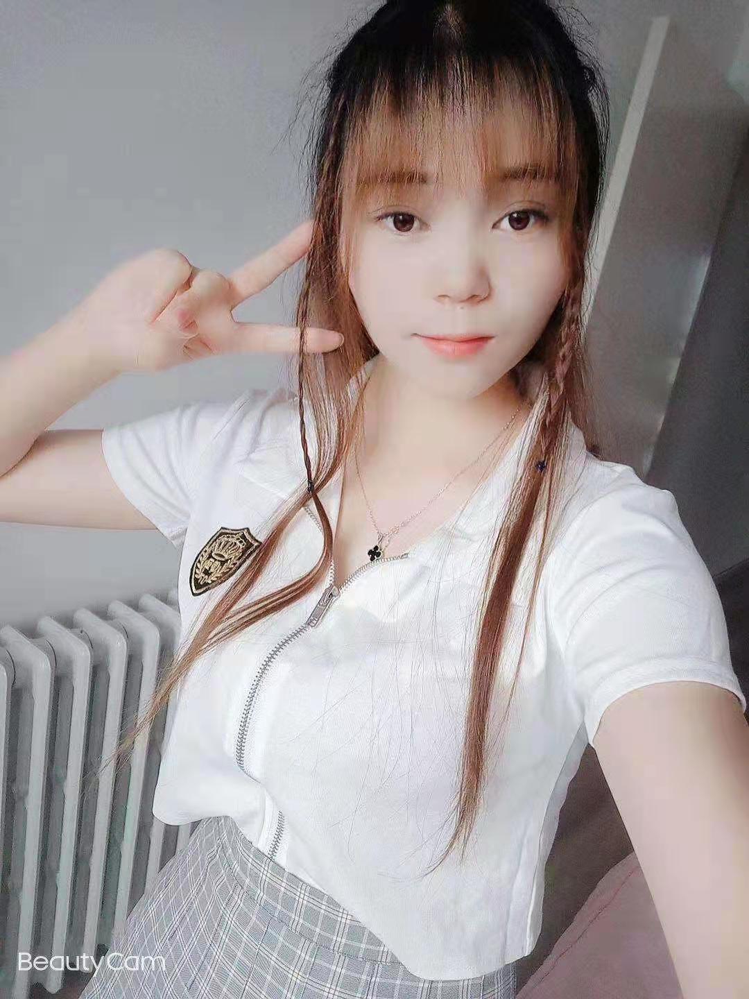 房山刚出道的清纯重庆女孩