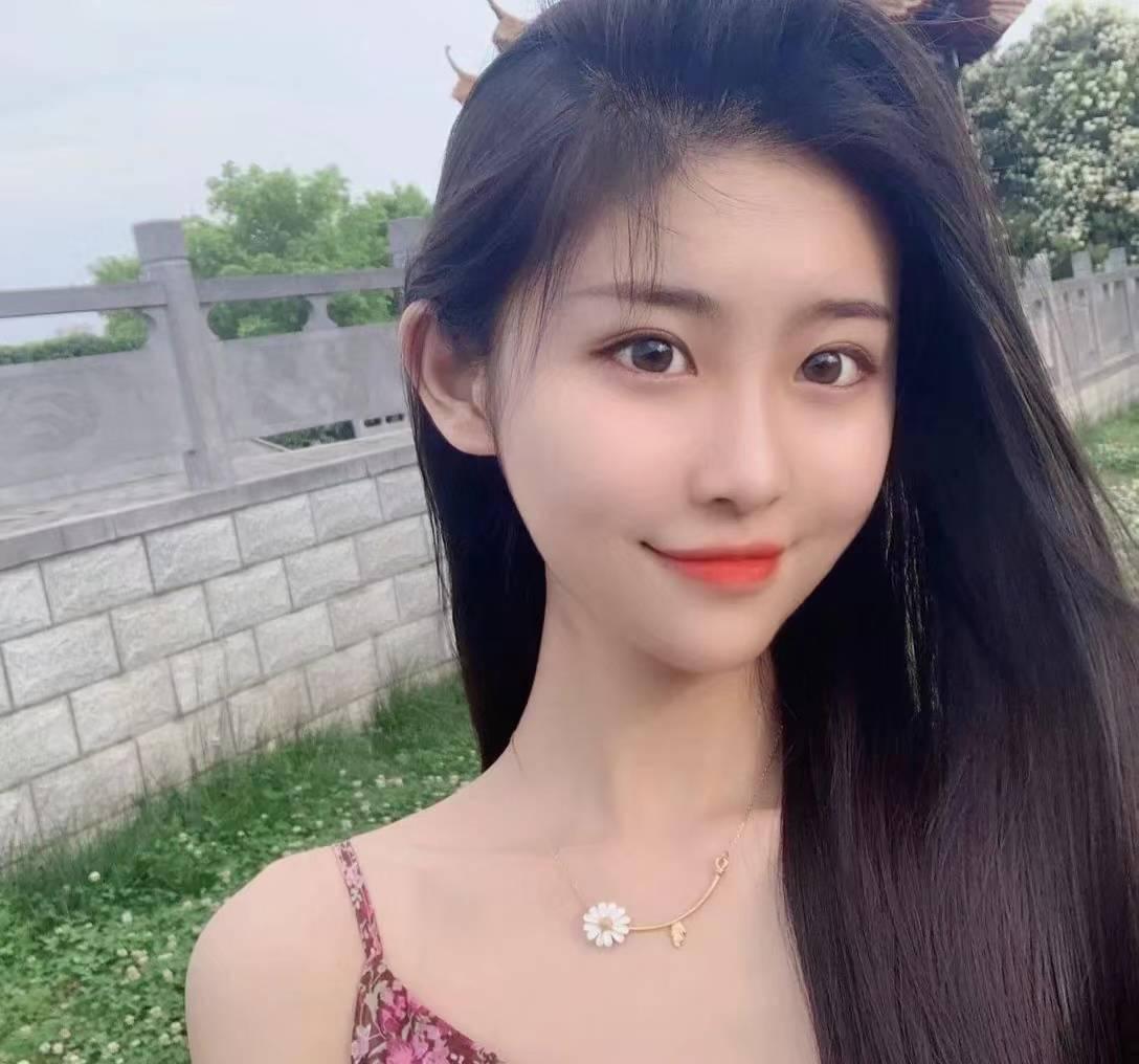 新报到大一校花献给狼友