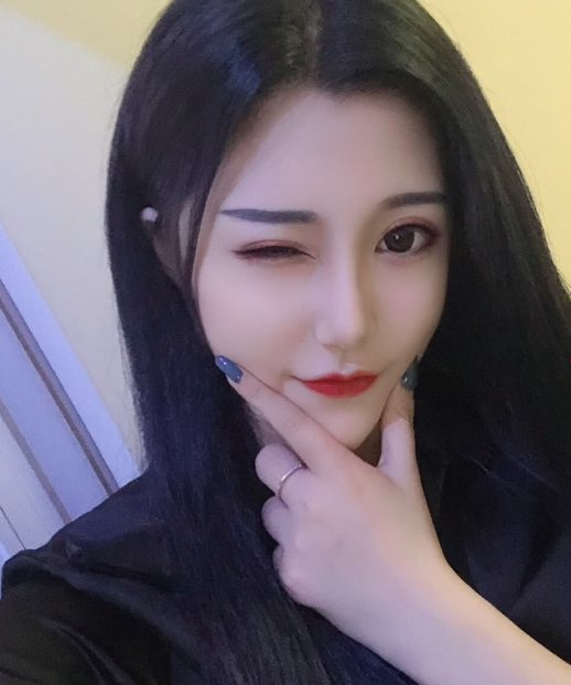 体验服务多身材高挑妹子，丝袜，真性感肤白